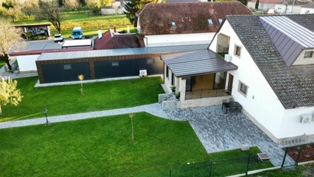 Balatonujlak Kukorica Csarda Apartman 2 المظهر الخارجي الصورة