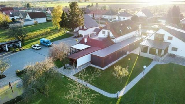 Balatonujlak Kukorica Csarda Apartman 2 المظهر الخارجي الصورة